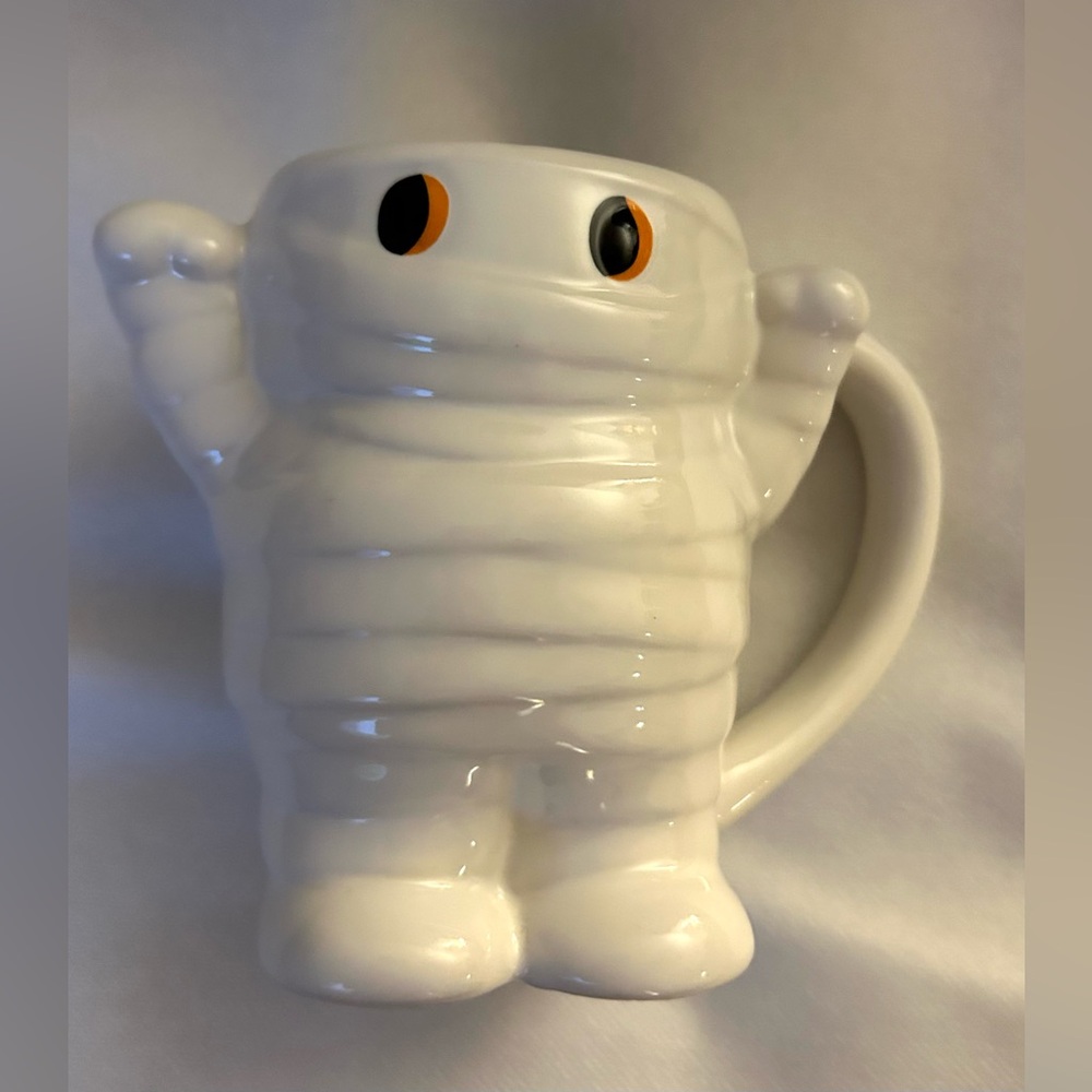 “Hide and Eek” Mummy Mug. 12oz (Target 2023) - Picture 4 of 10